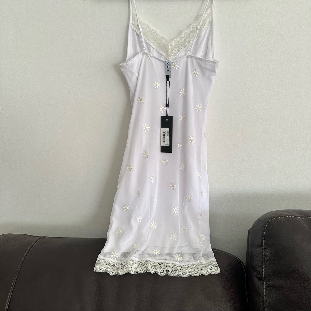 Motel Rocks white Daisy, embroidered dress - Picture 8 of 10